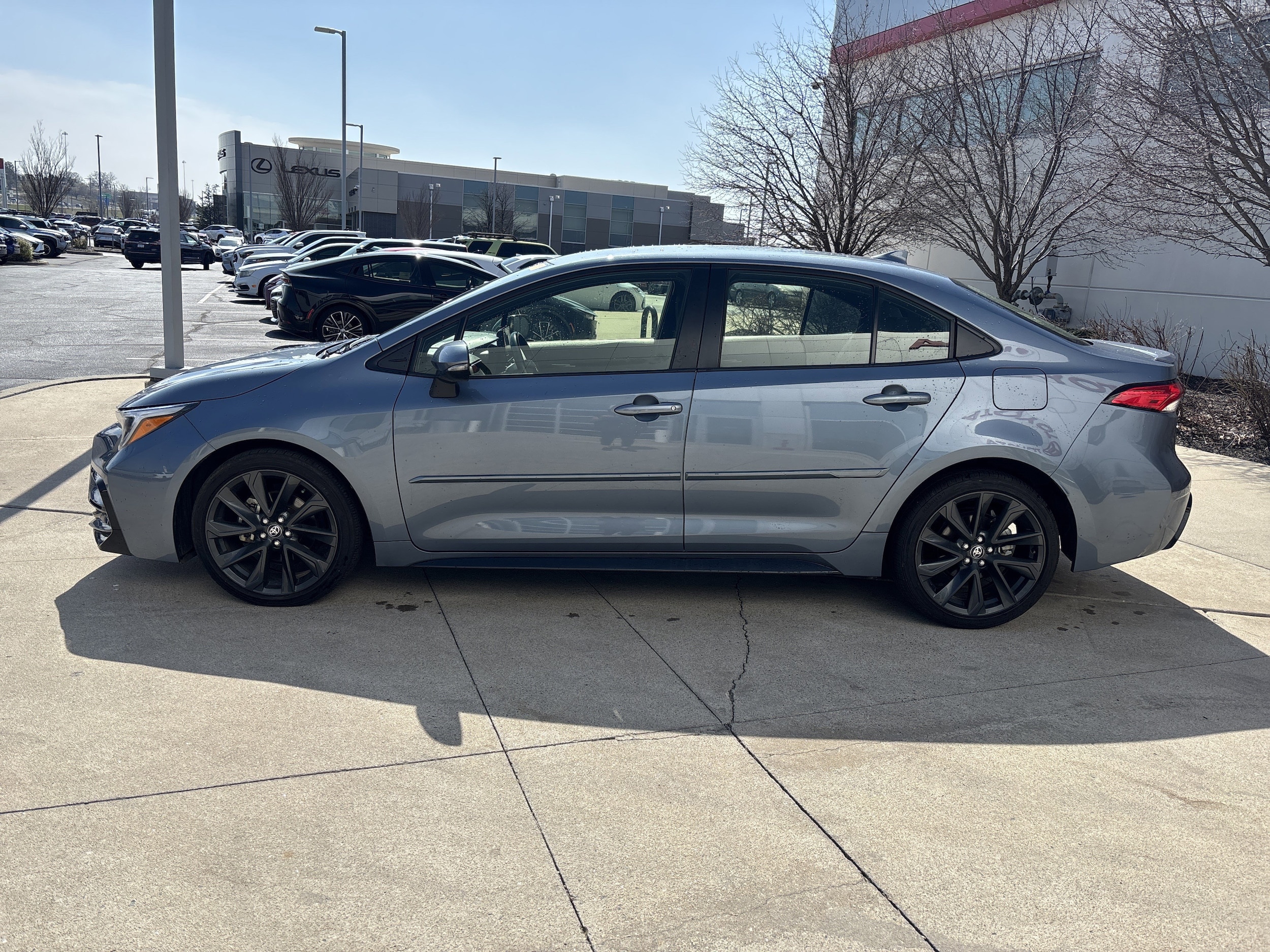 2025 Toyota Corolla Hybrid SE photo 6