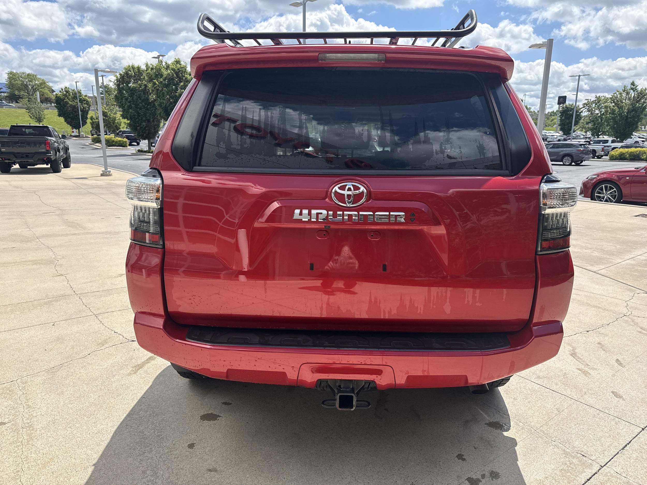 2022 Toyota 4Runner SR5 Premium photo 3