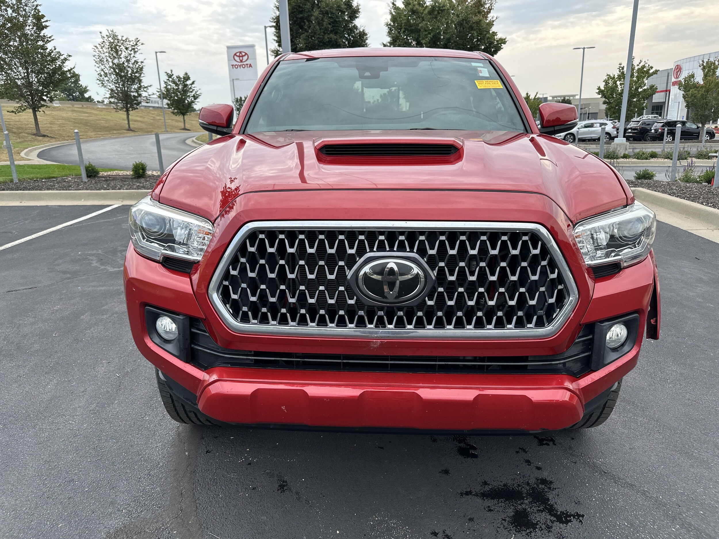 2019 Toyota Tacoma SR5 photo 3