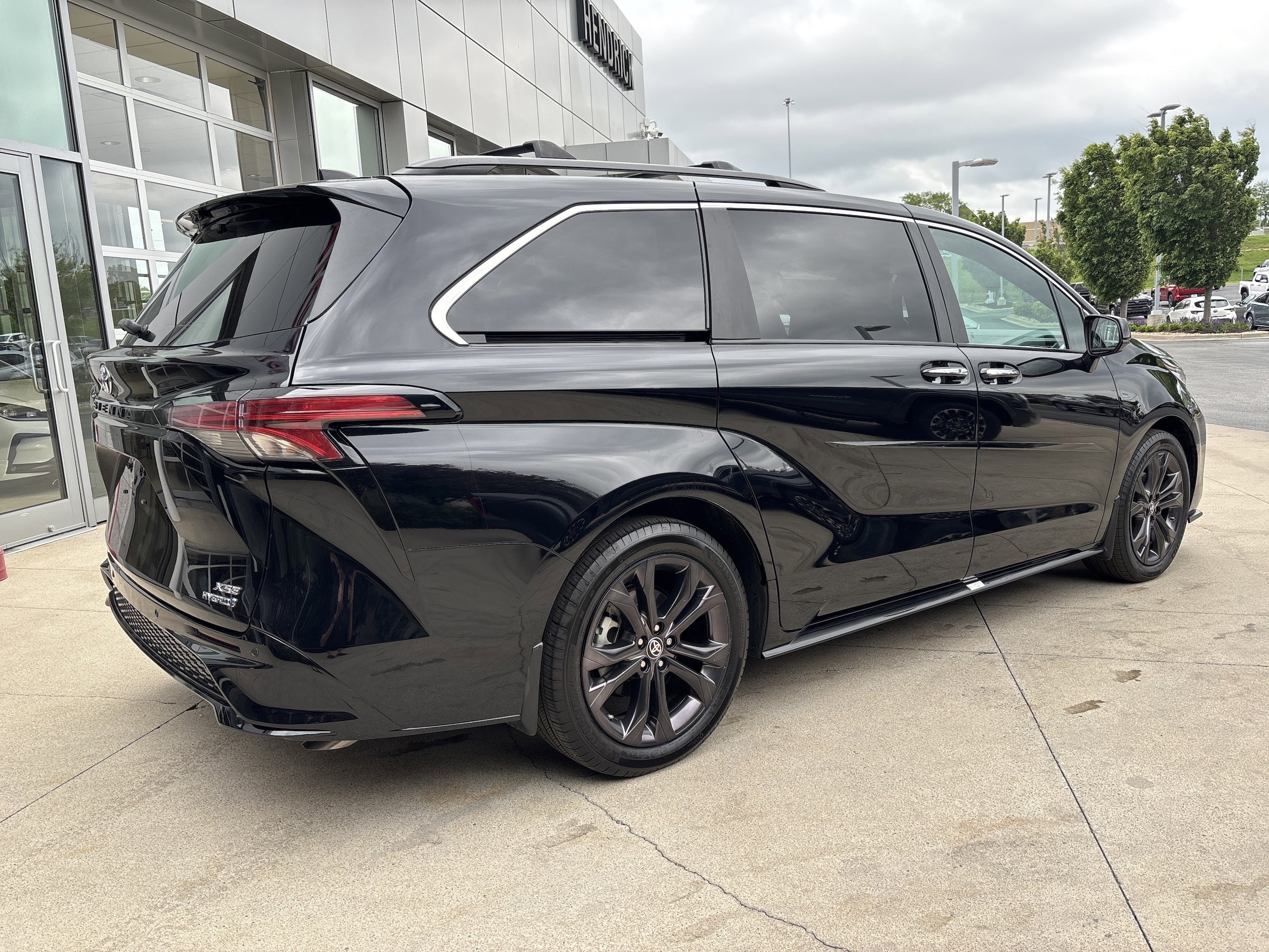 2024 Toyota Sienna XSE photo 4