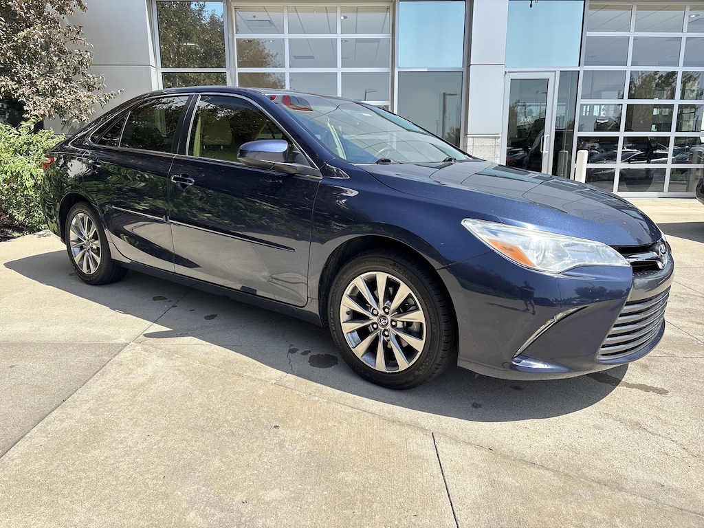 Used 2017 Toyota Camry XLE Sedan