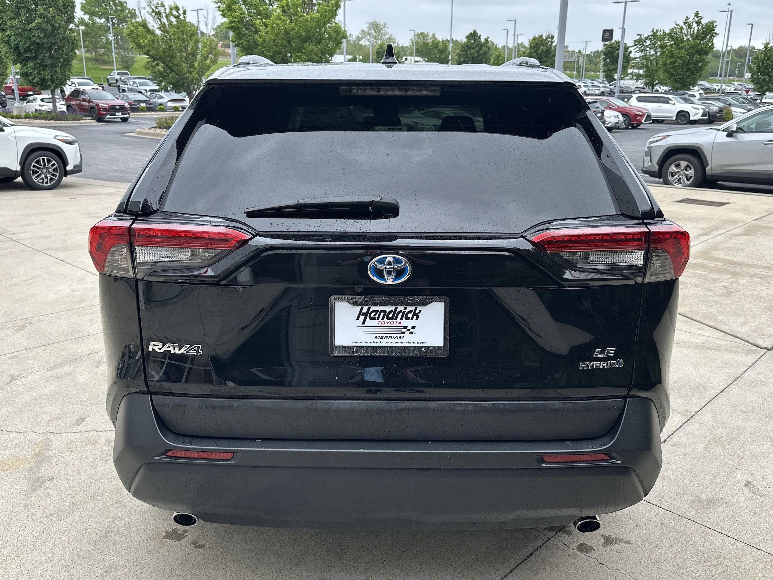 2024 Toyota RAV4 Hybrid LE photo 6