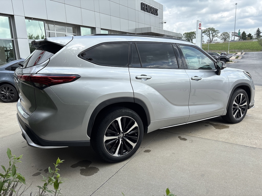 Used 2022 Toyota Highlander XSE SUV