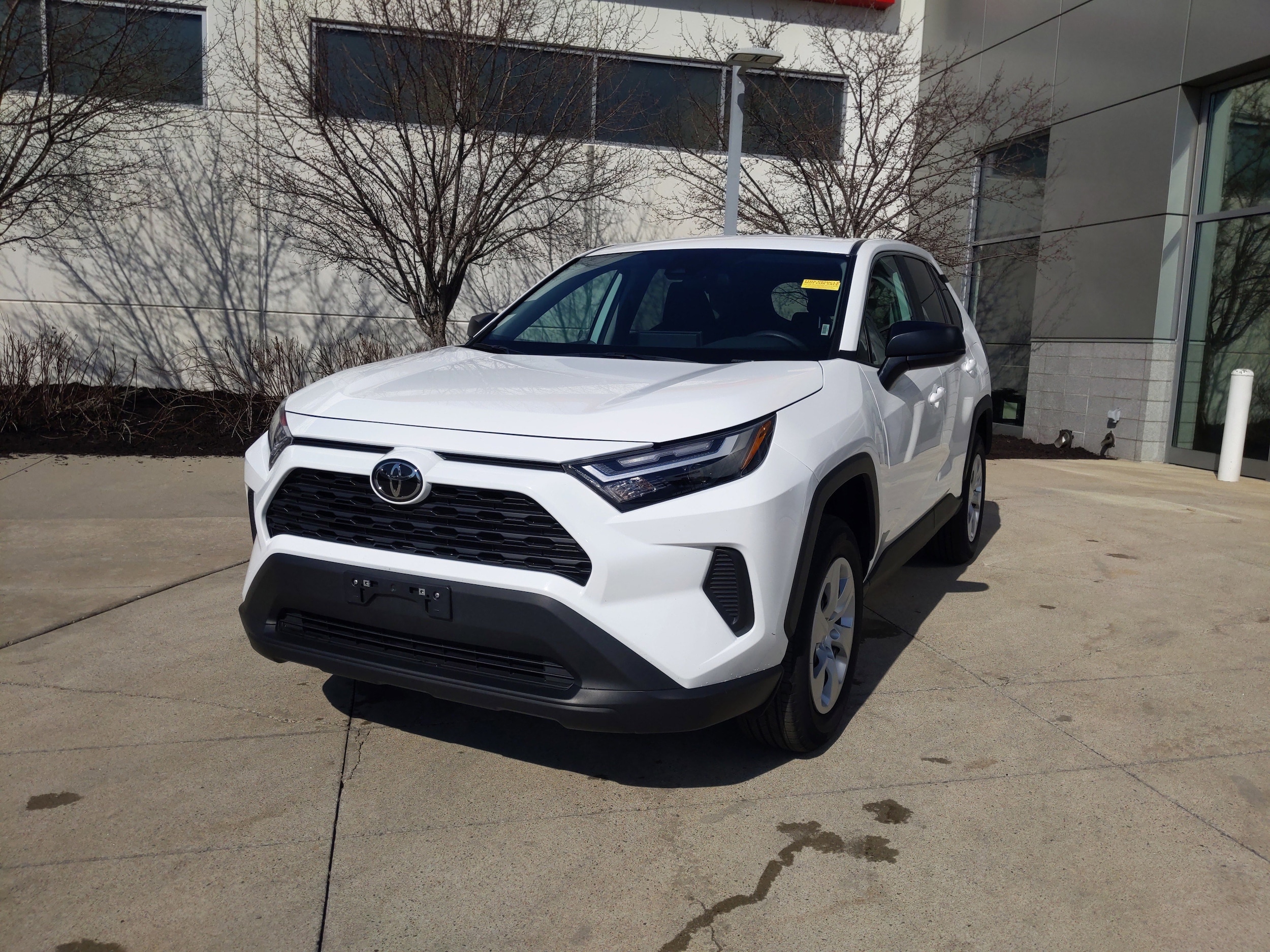 2025 Toyota RAV4 LE photo 2