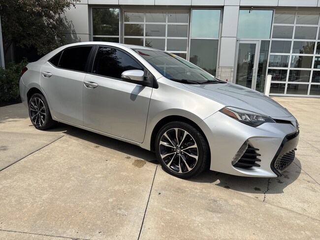 2017 Toyota Corolla SE Sedan