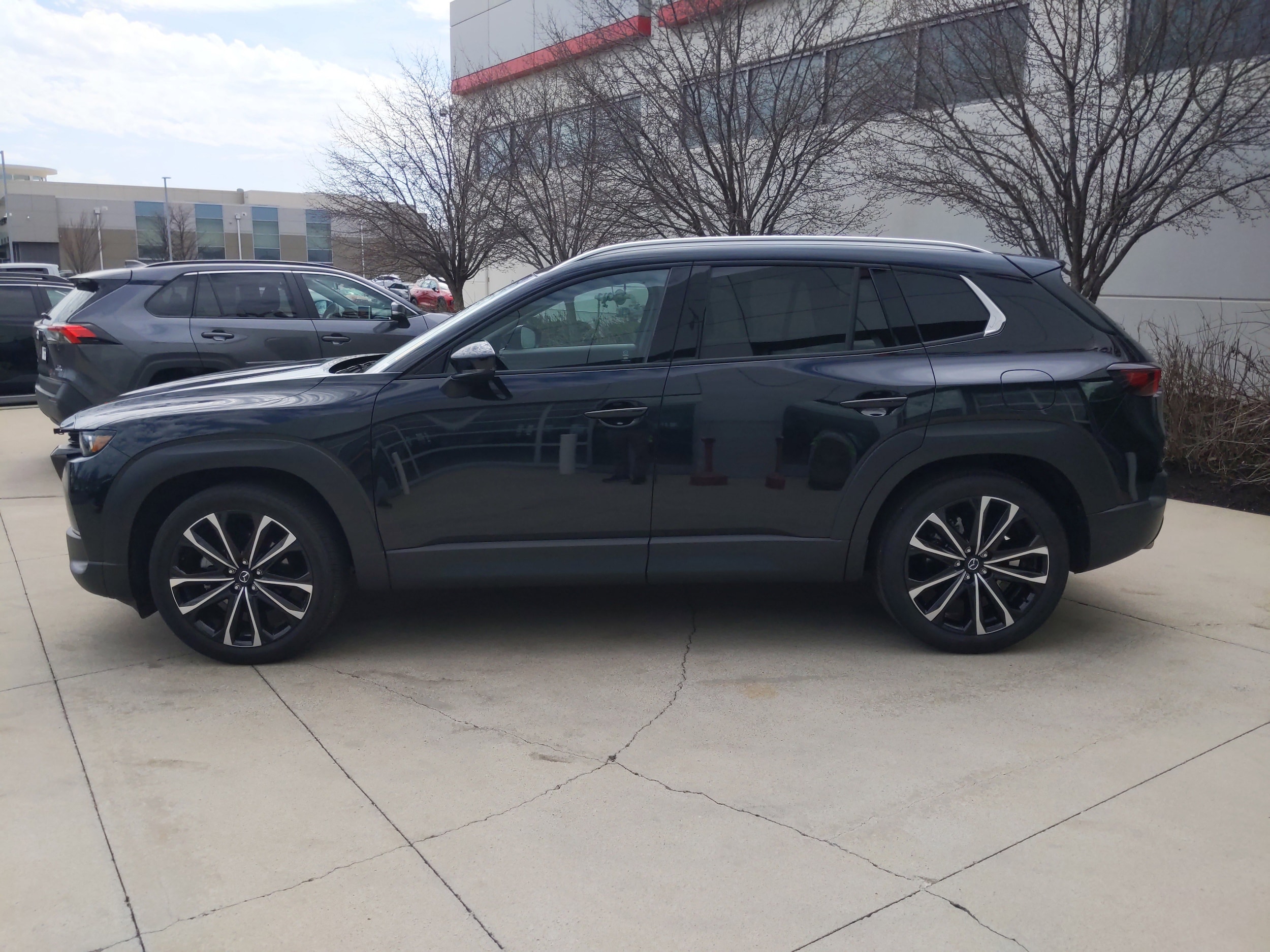 2025 Mazda CX-50 2.5 S Premium Plus Package photo 3