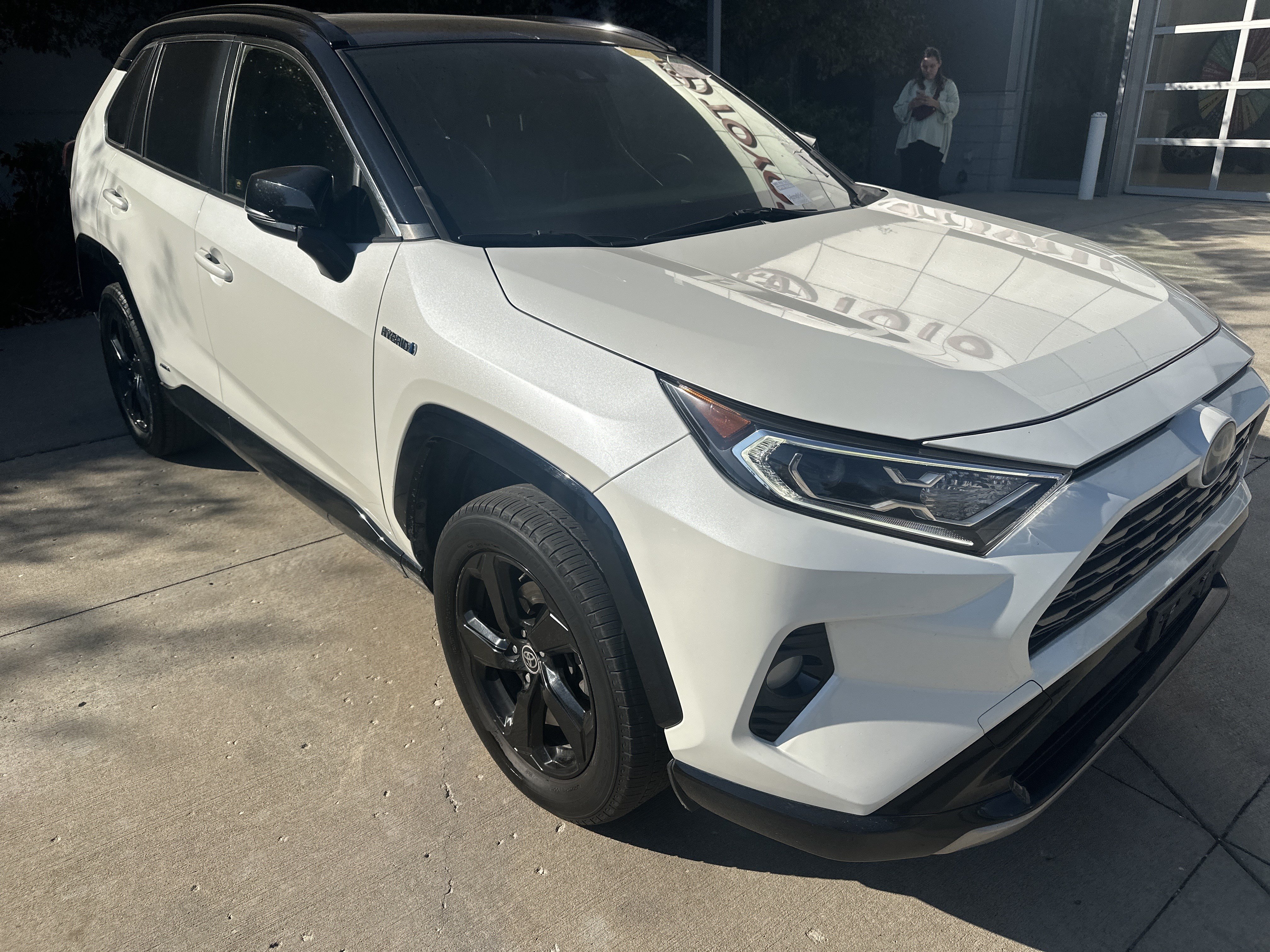 Used 2020 Toyota RAV4 Hybrid XSE SUV