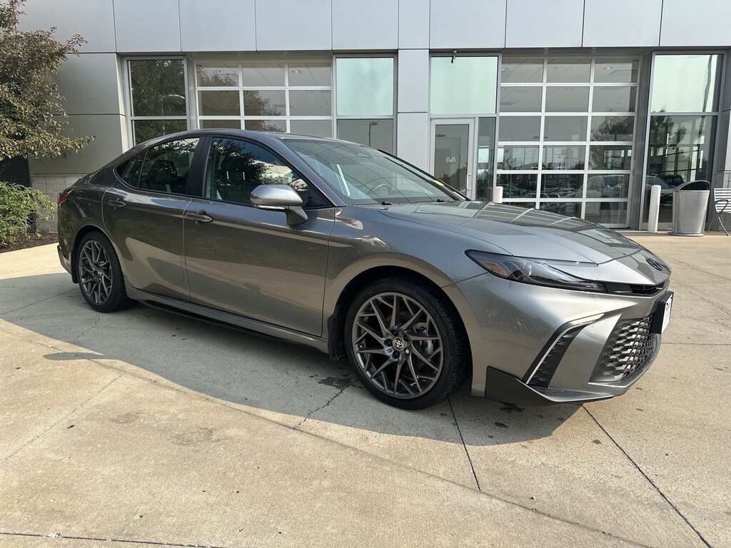 Used 2026 Toyota Camry SE Sedan