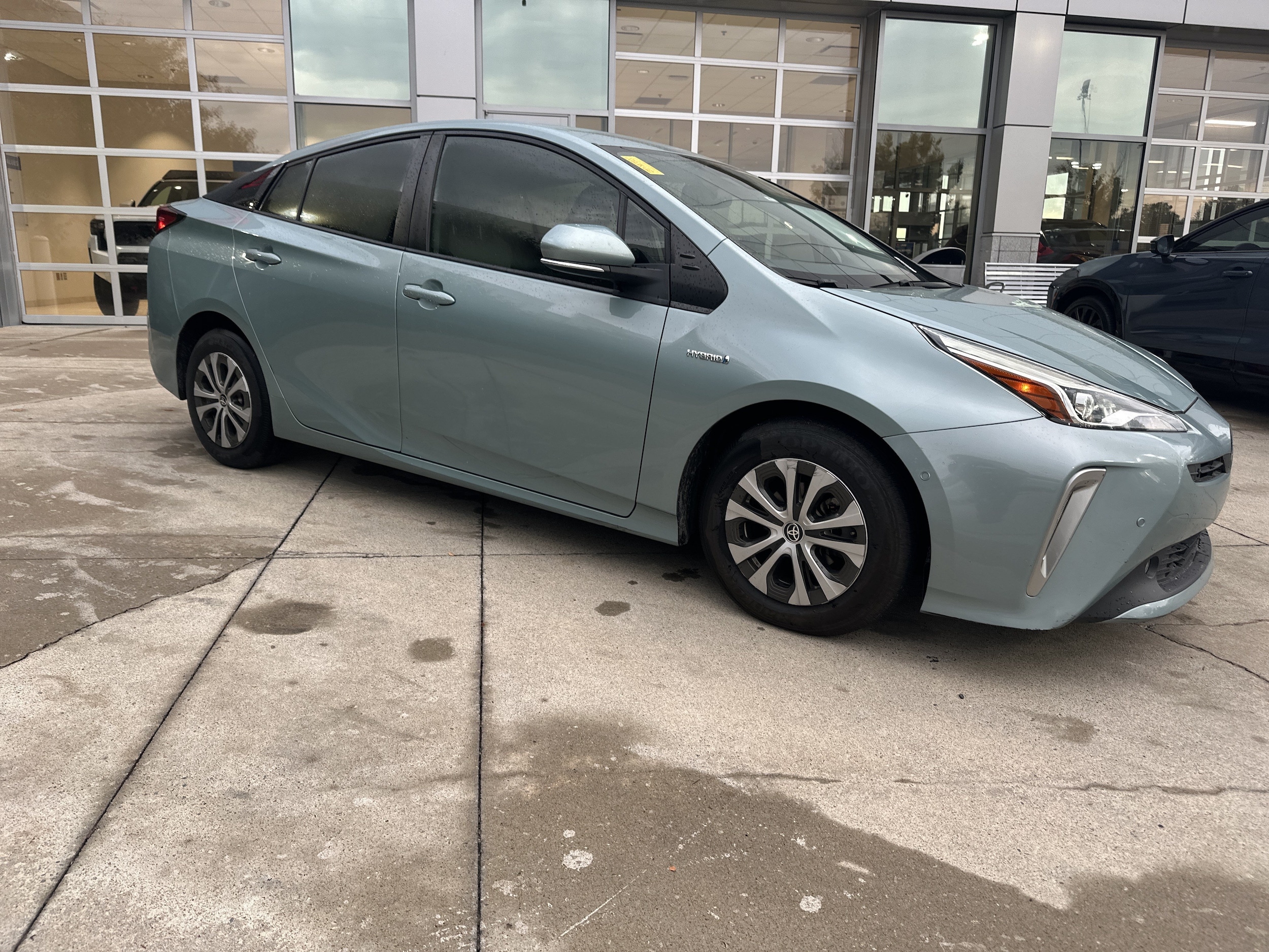 2022 Toyota Prius XLE