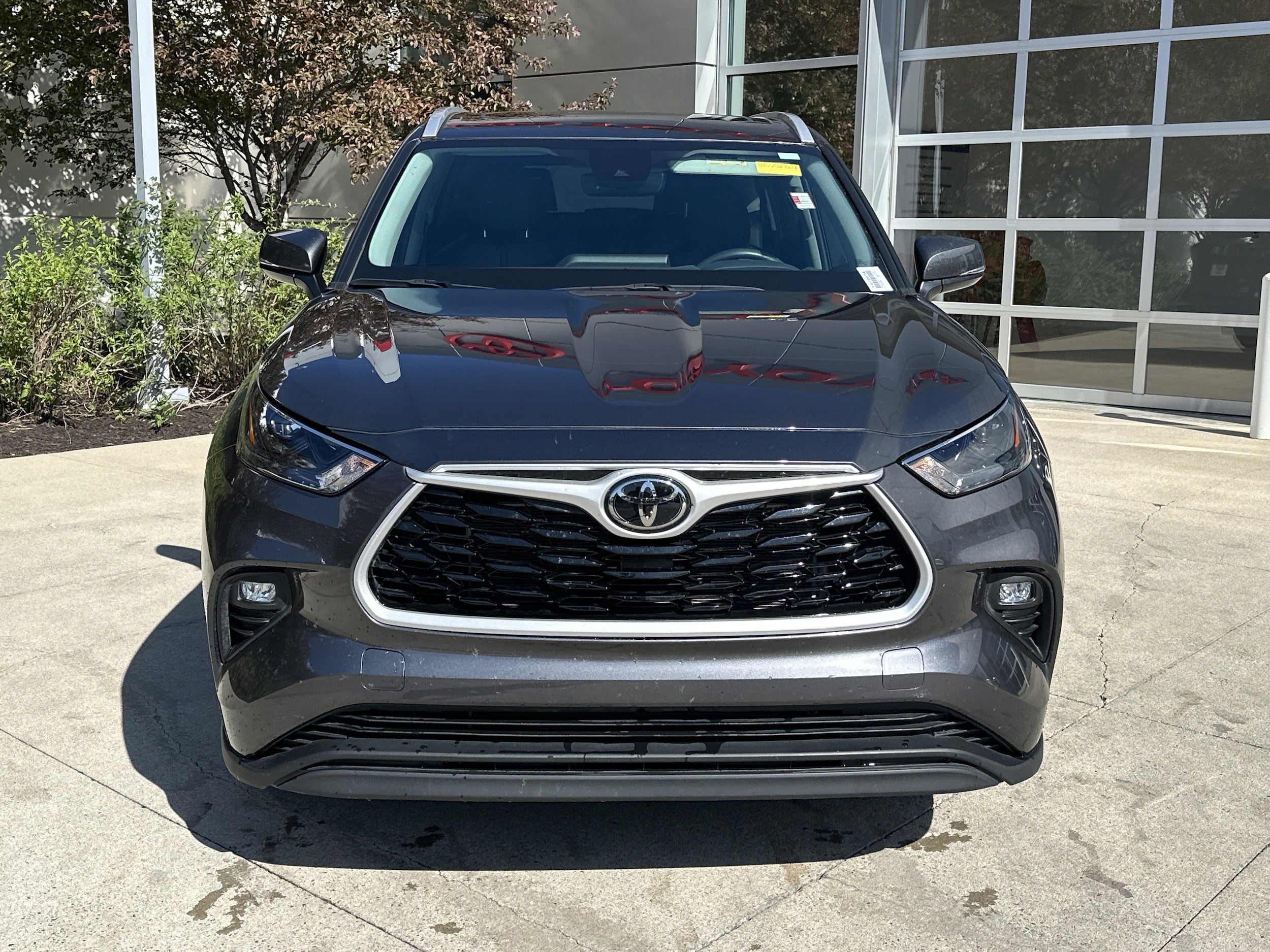 2023 Toyota Highlander XLE photo 4