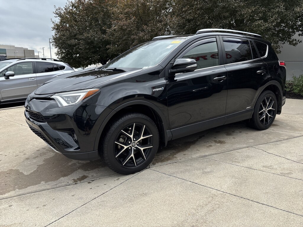 Used 2017 Toyota RAV4 Hybrid SE SUV