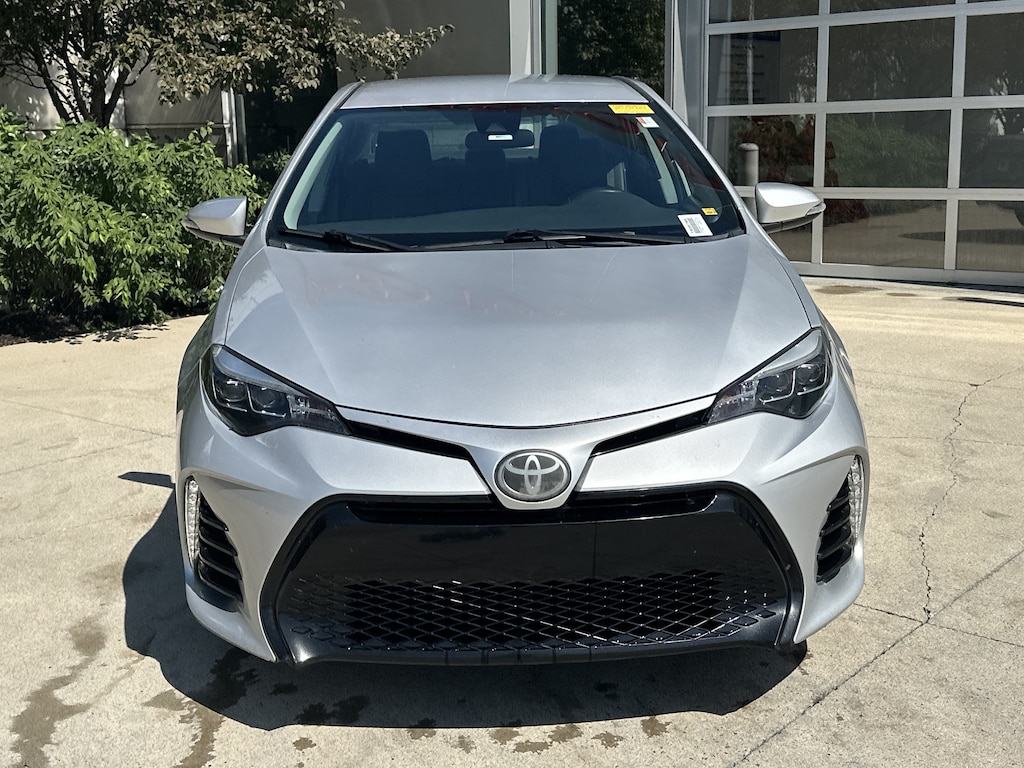 Used 2017 Toyota Corolla SE Sedan