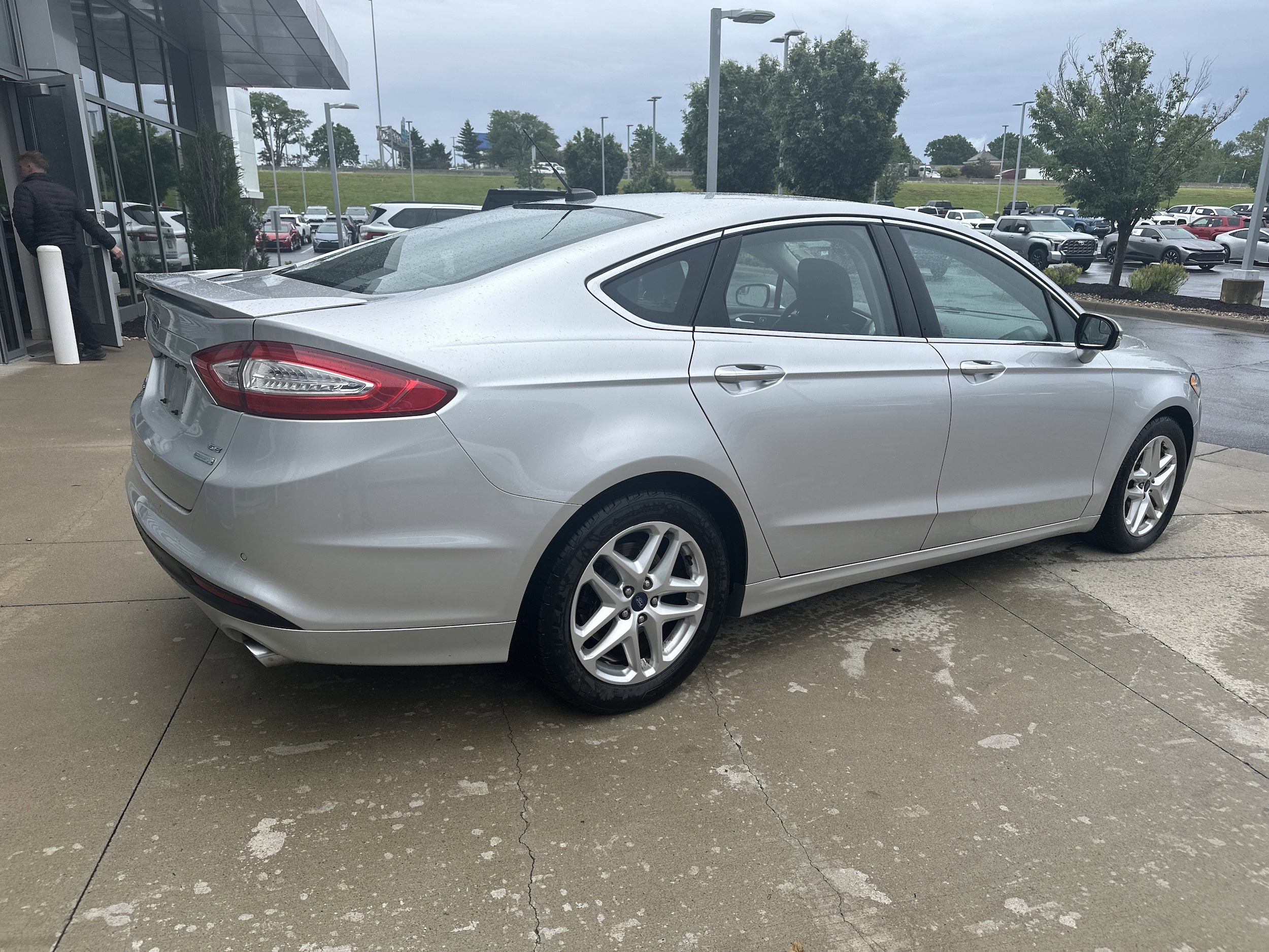 2013 Ford Fusion SE photo 6