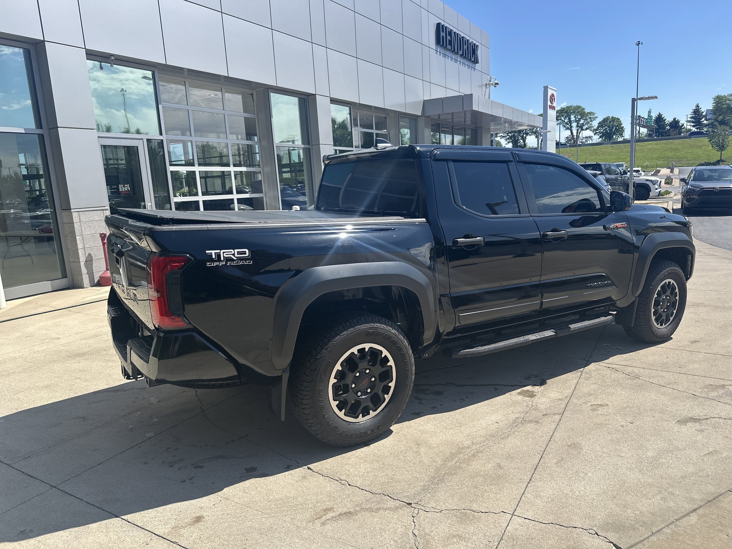 2024 Toyota Tacoma 4WD TRD Off Road photo 4