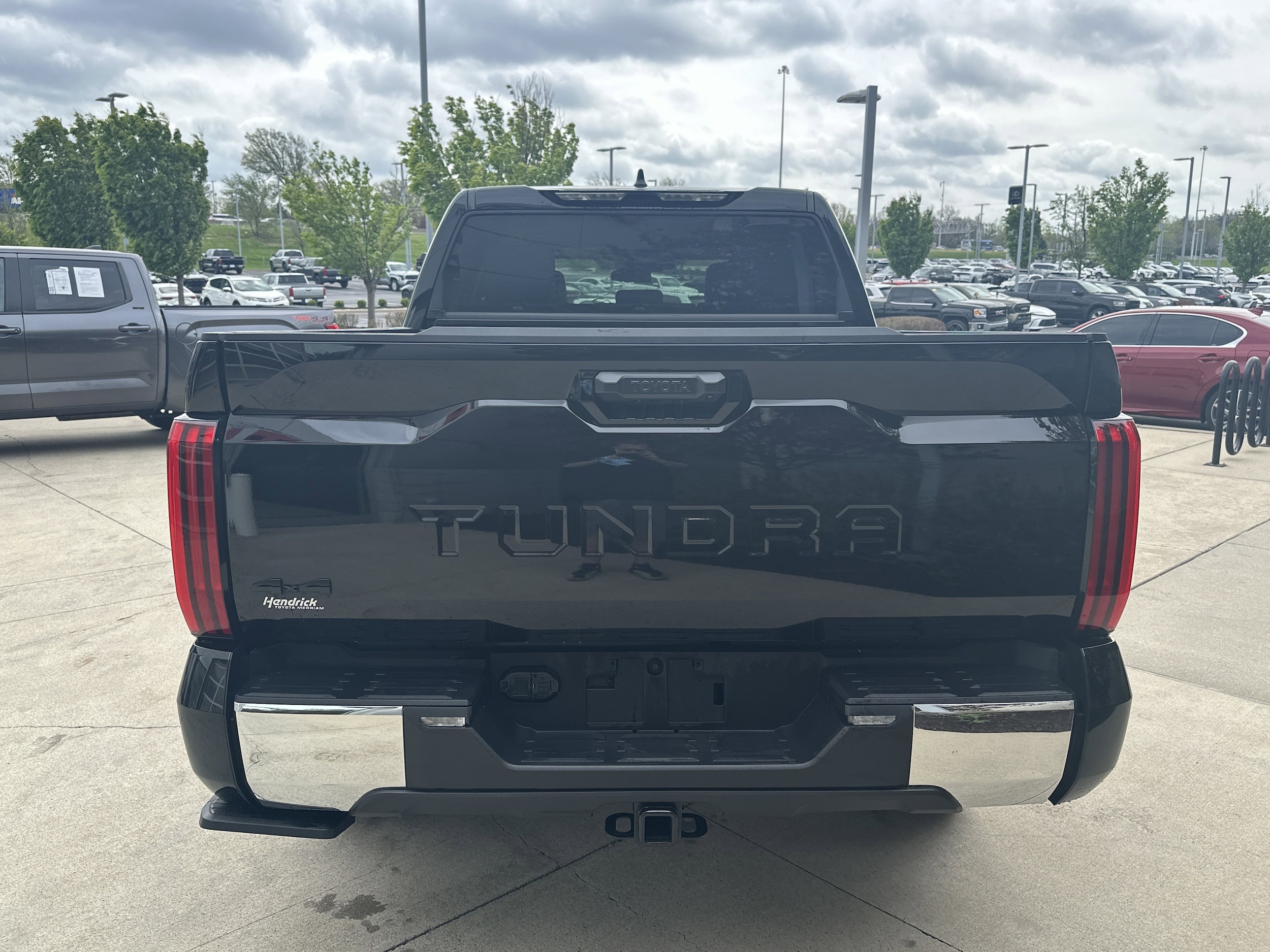 2024 Toyota Tundra 4WD SR5 photo 4