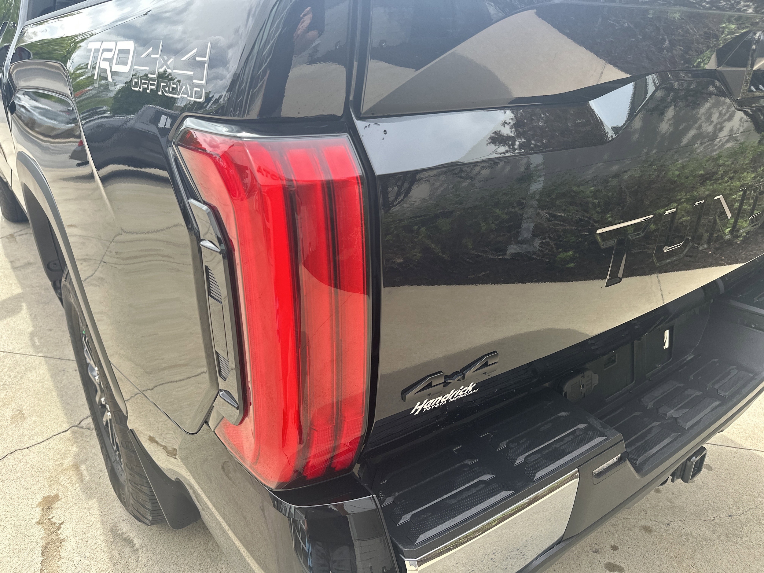 2024 Toyota Tundra 4WD SR5 photo 3