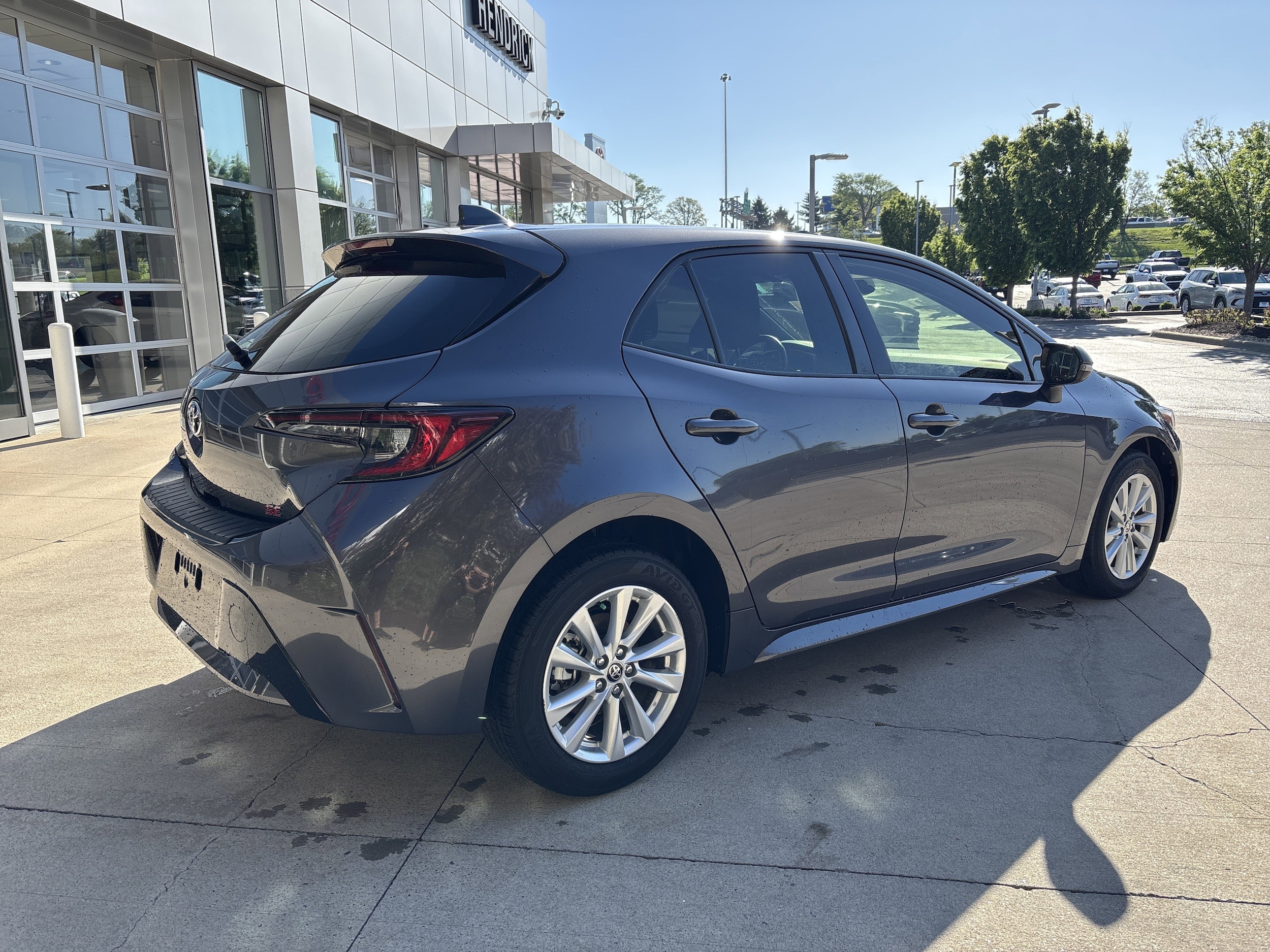 2024 Toyota Corolla Hatchback SE photo 5