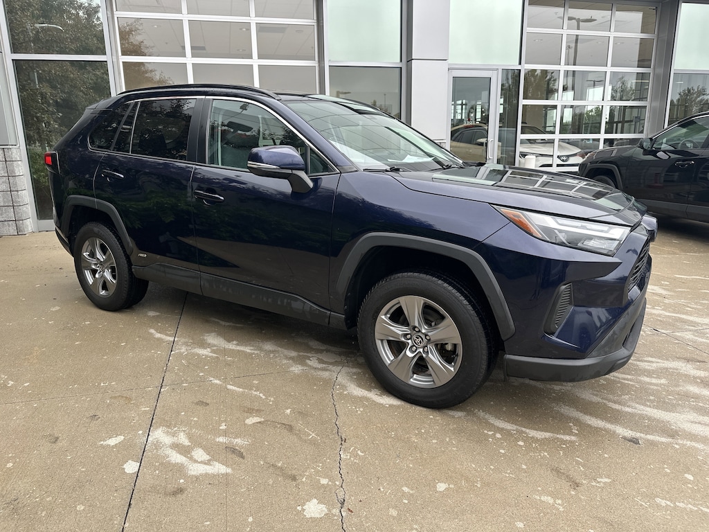 Used 2022 Toyota RAV4 Hybrid XLE SUV