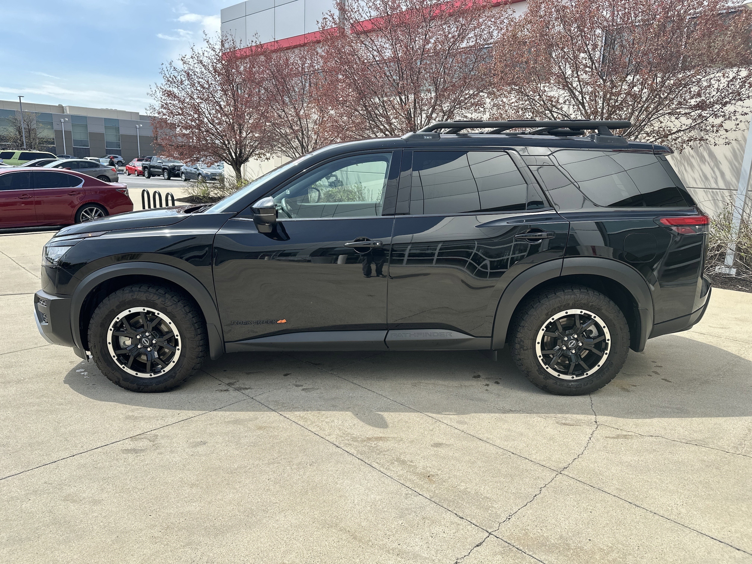 2024 Nissan Pathfinder Rock Creek photo 3