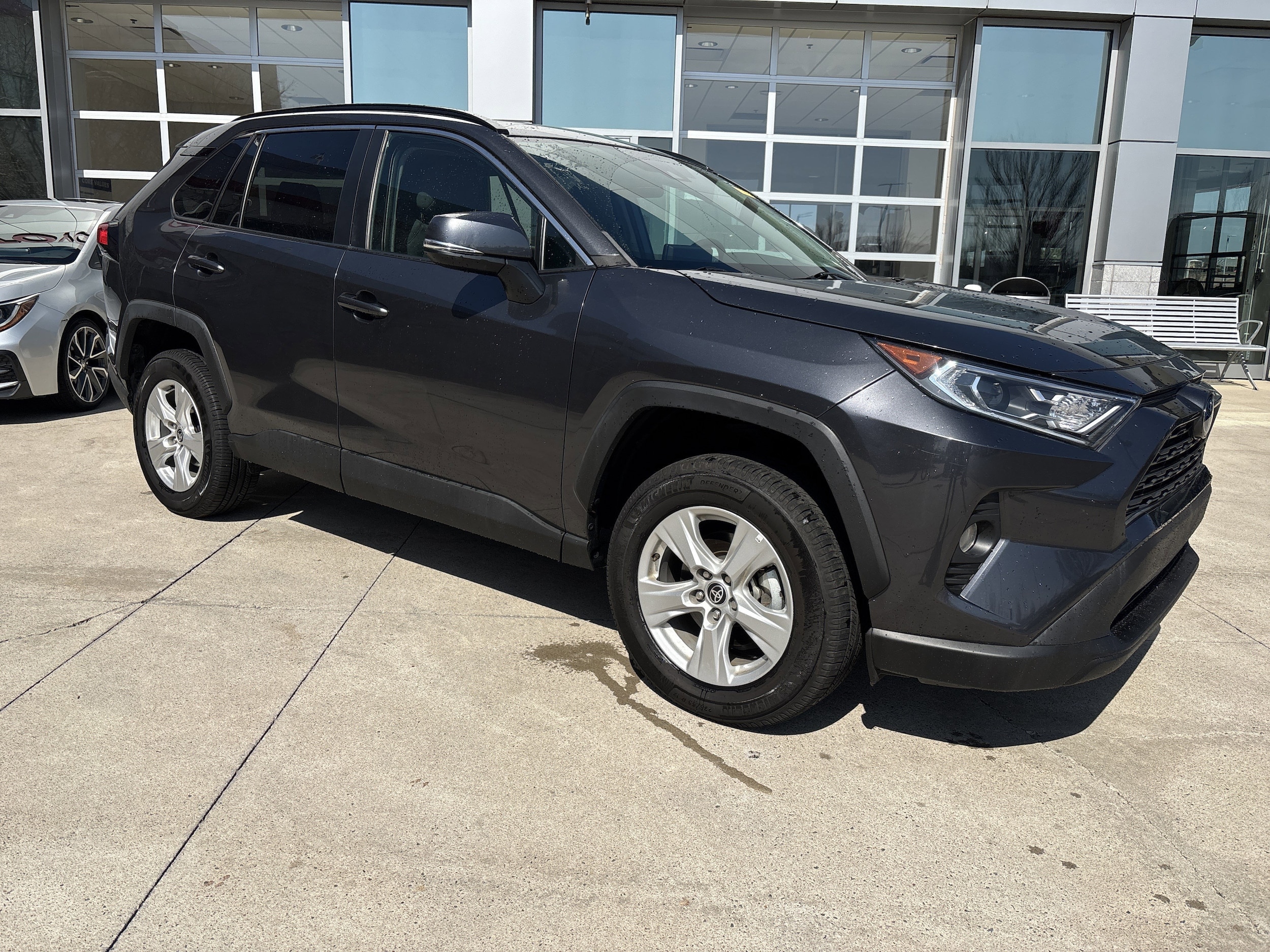 Certified 2021 Toyota RAV4 XLE with VIN 4T3RWRFV1MU036925 for sale in Kansas City