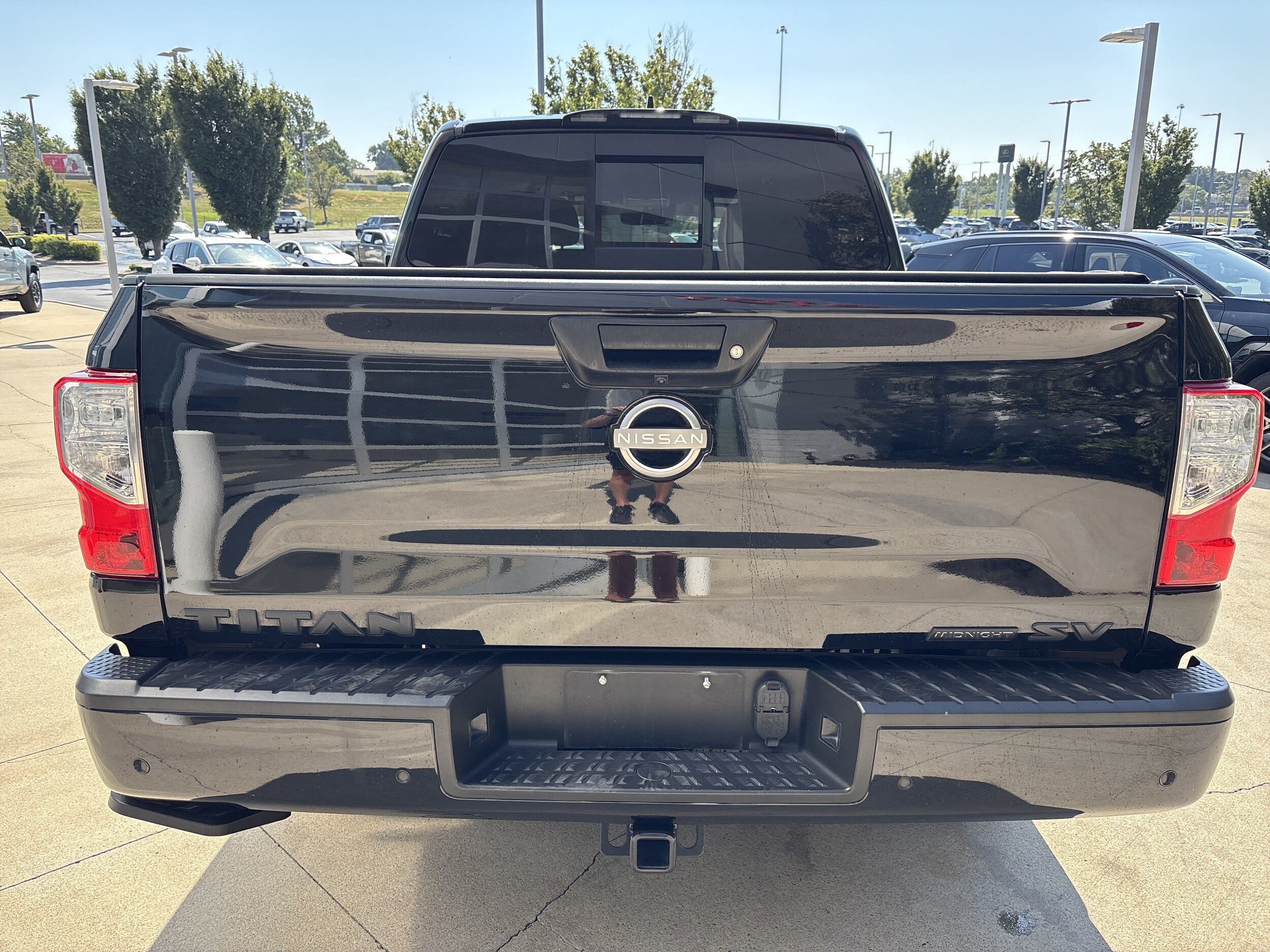 2023 Nissan Titan SV