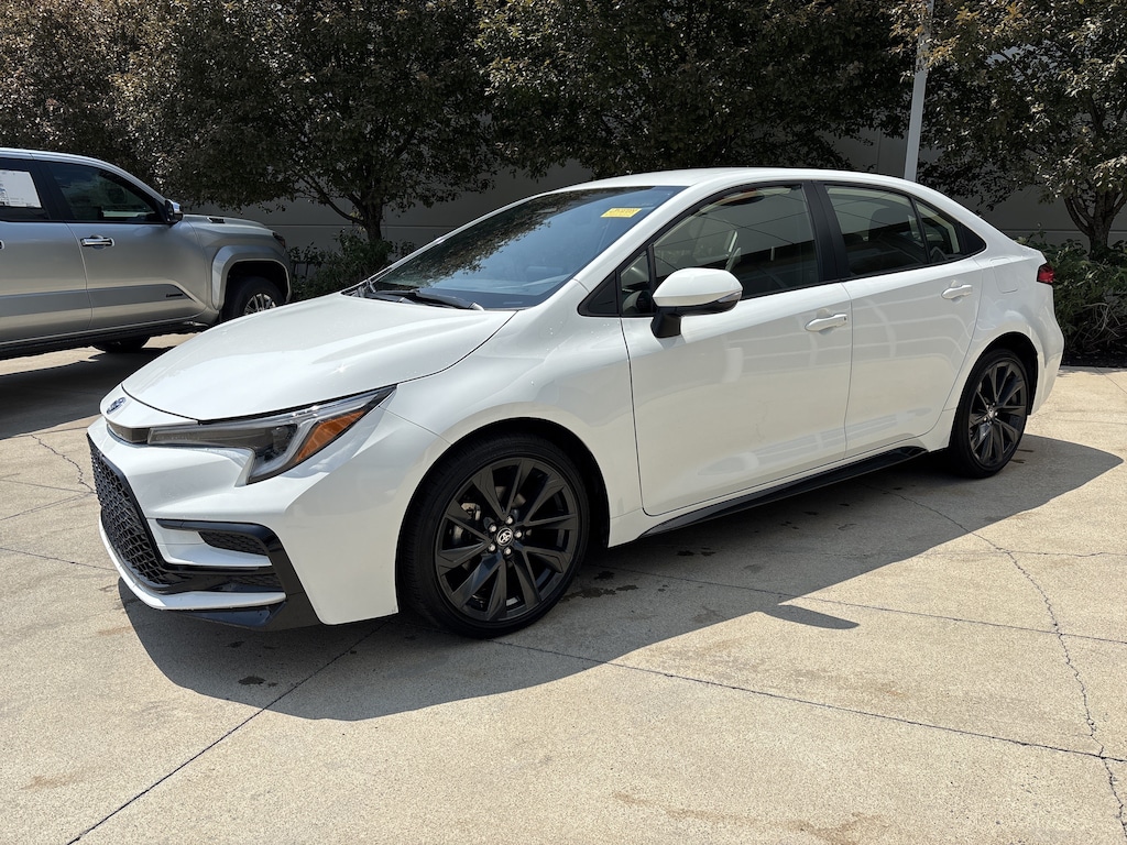 Certified 2025 Toyota Corolla Hybrid SE Sedan