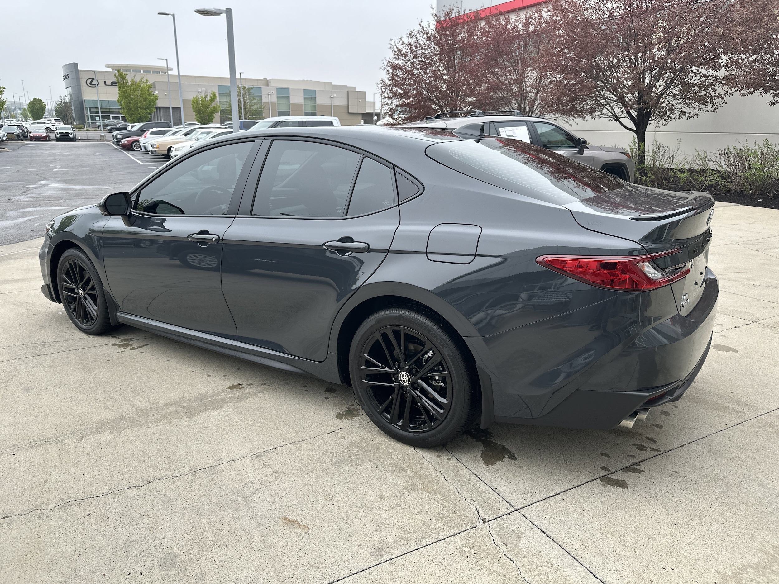 2026 Toyota Camry SE photo 5