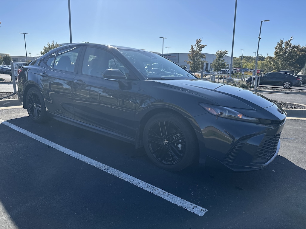 Used 2025 Toyota Camry SE Sedan