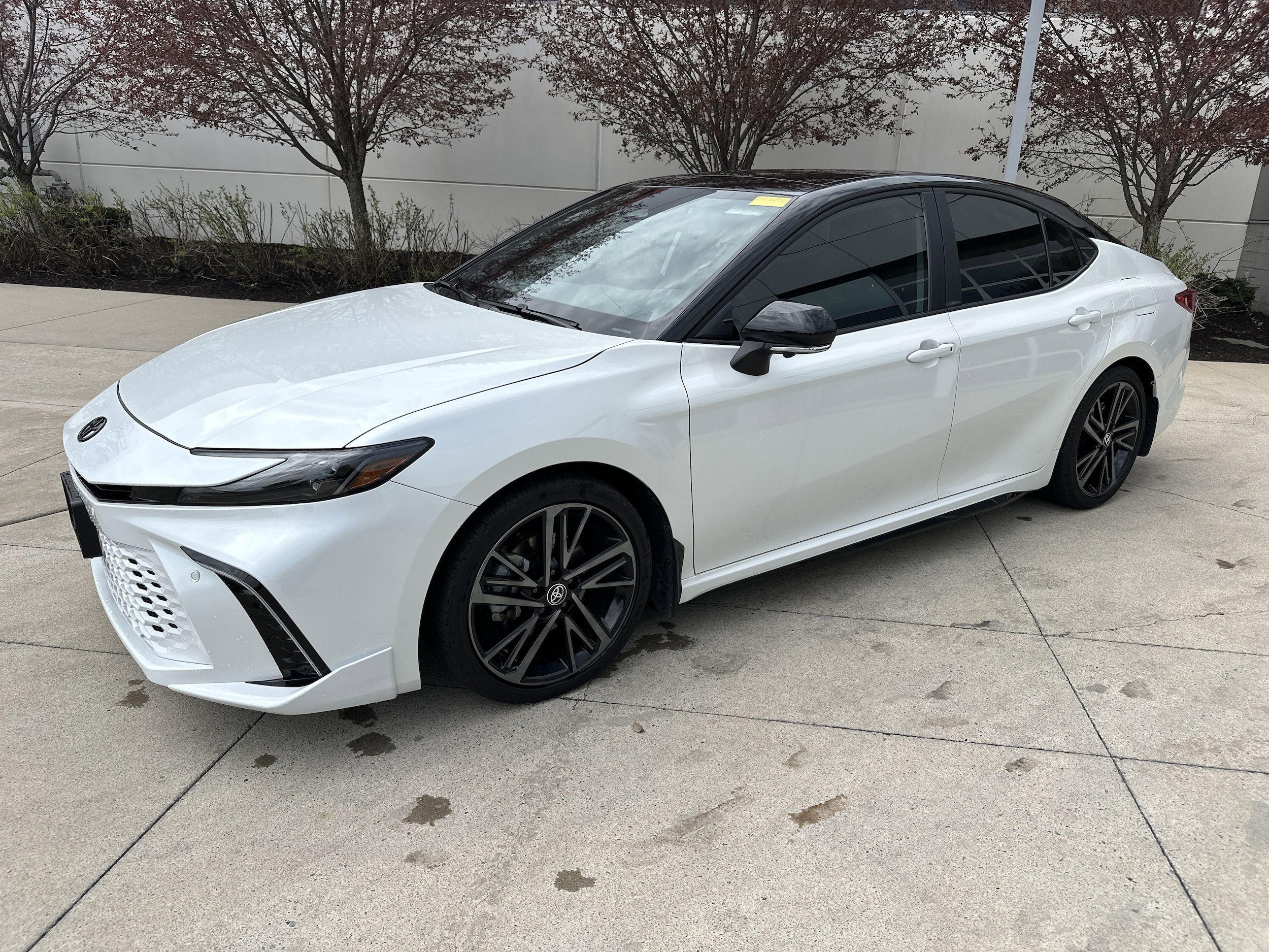 2025 Toyota Camry XSE photo 2