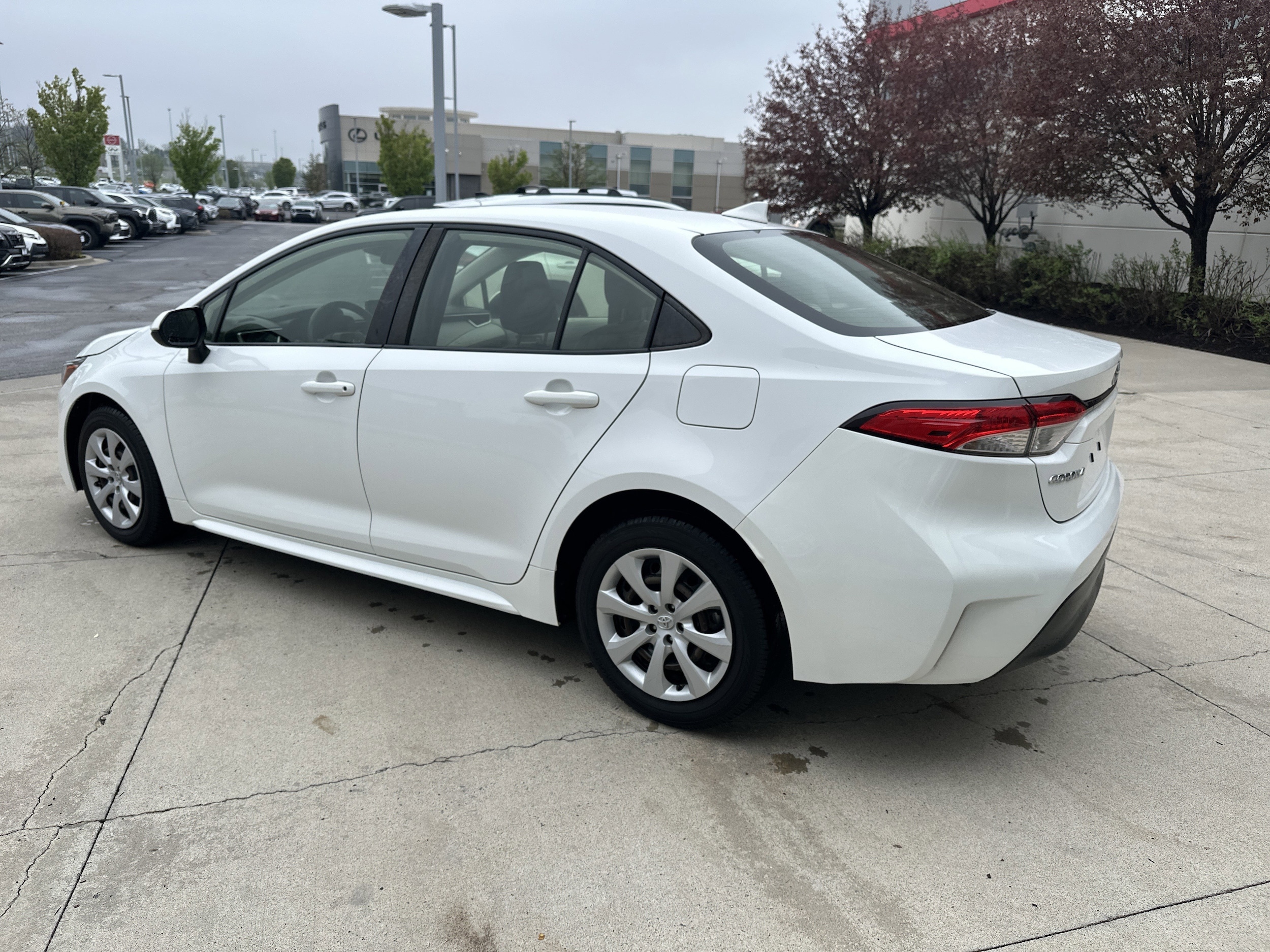 2023 Toyota Corolla LE photo 6