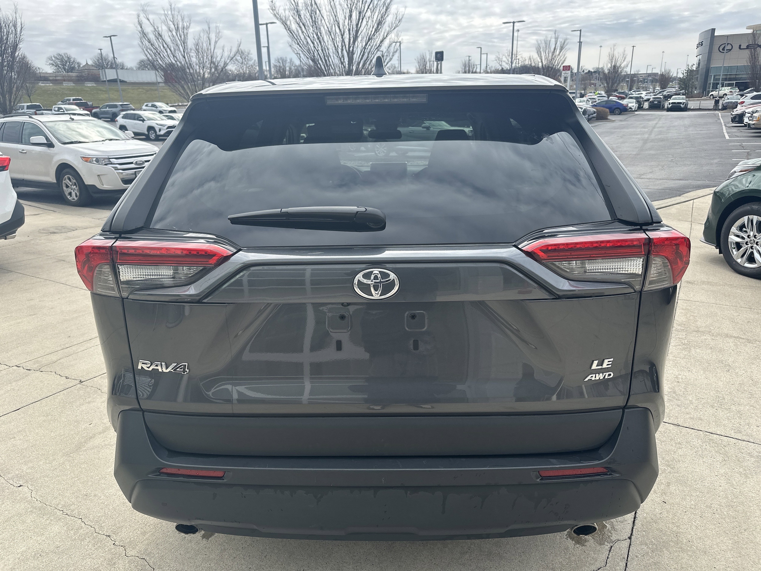 2025 Toyota RAV4 LE photo 3