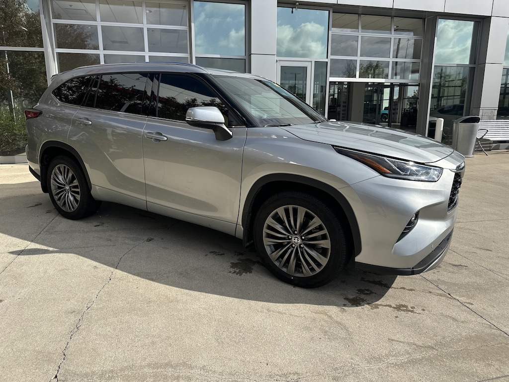 Used 2021 Toyota Highlander Platinum SUV