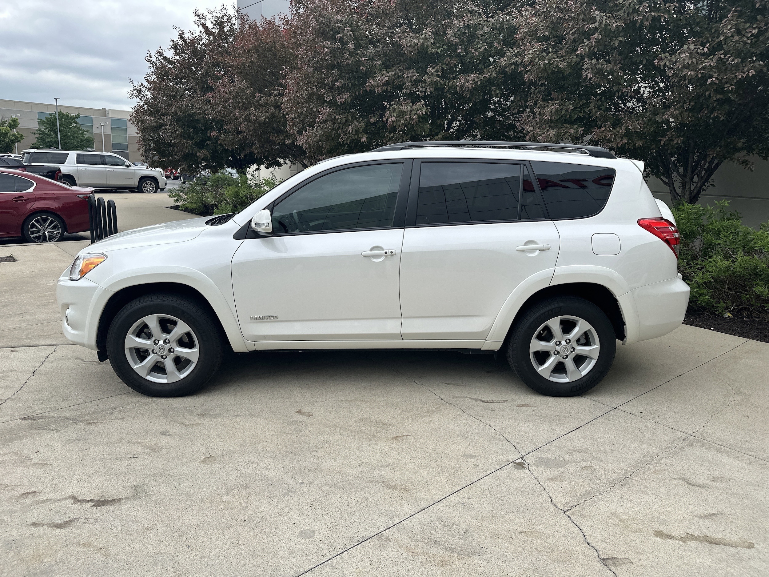 2012 Toyota RAV4 Limited photo 3