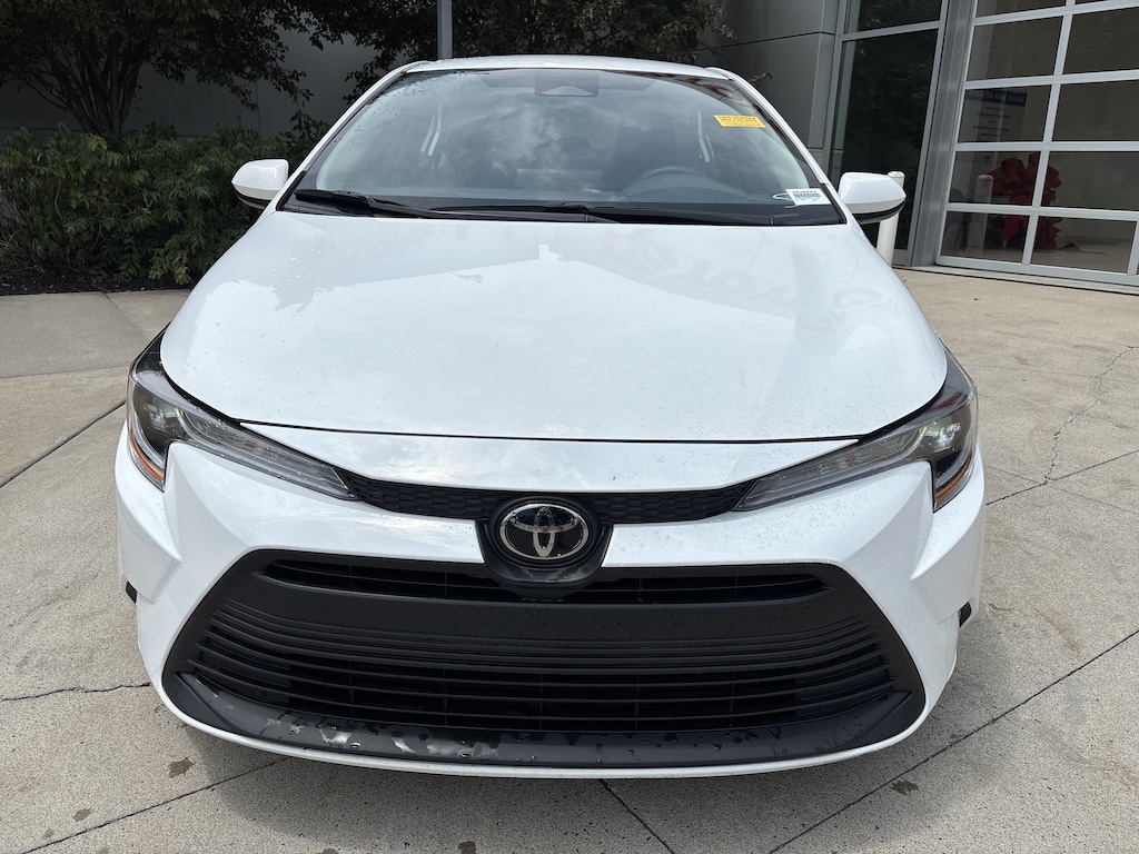 Certified 2025 Toyota Corolla LE Sedan