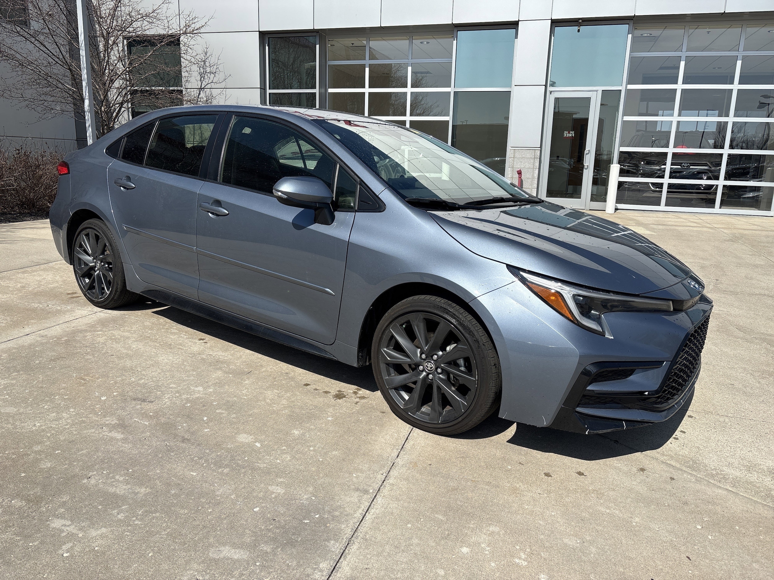 Certified 2025 Toyota Corolla SE with VIN JTDBCMFE4S3083959 for sale in Kansas City