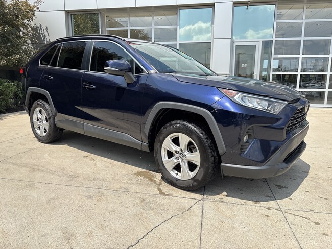 2020 Toyota RAV4 XLE SUV