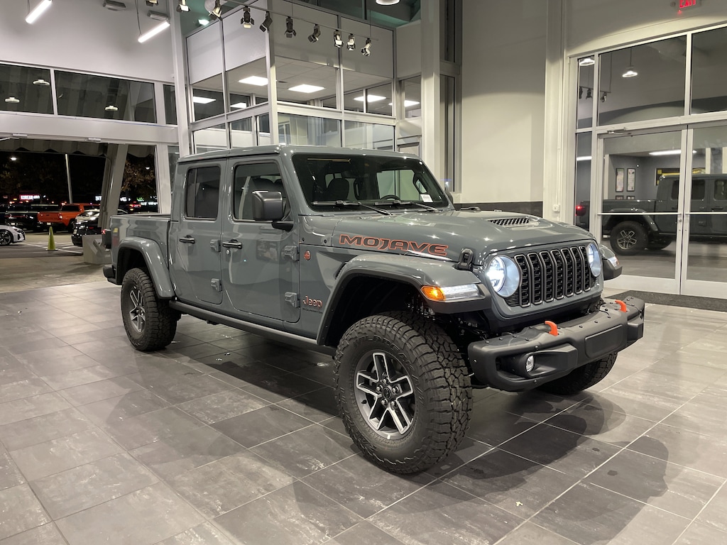 New 2025 Jeep Gladiator Mojave X Pickup