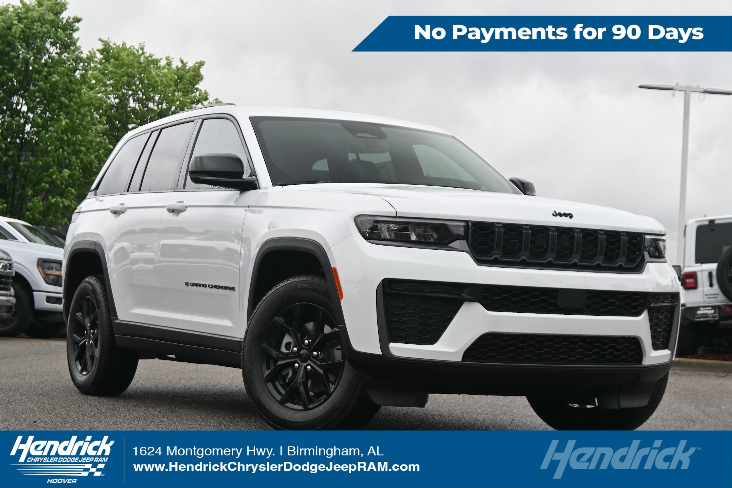 2026 Jeep Grand Cherokee Laredo Altitude's photo