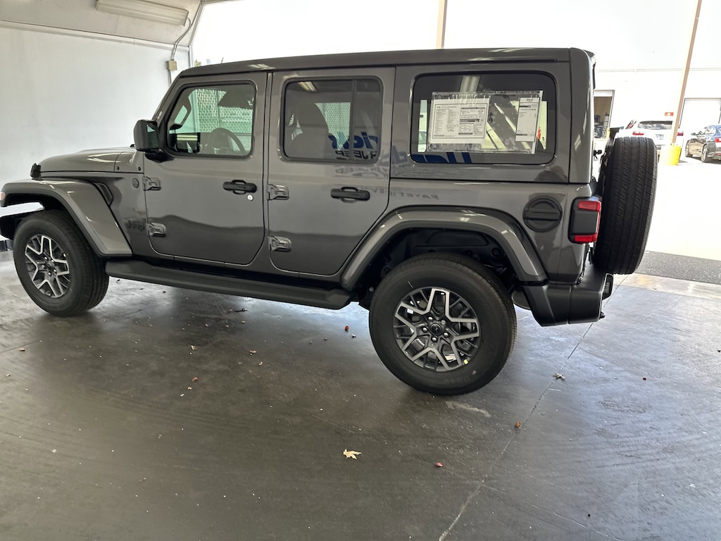 New 2025 Jeep Wrangler Sahara Convertible