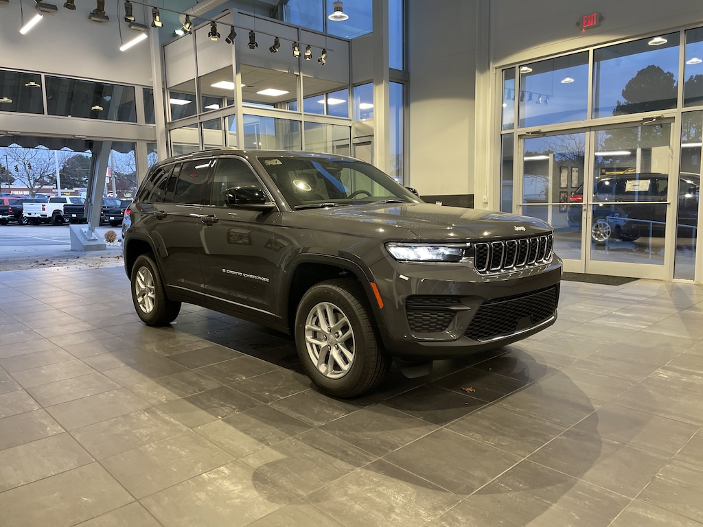 New 2025 Jeep Grand Cherokee Laredo X SUV