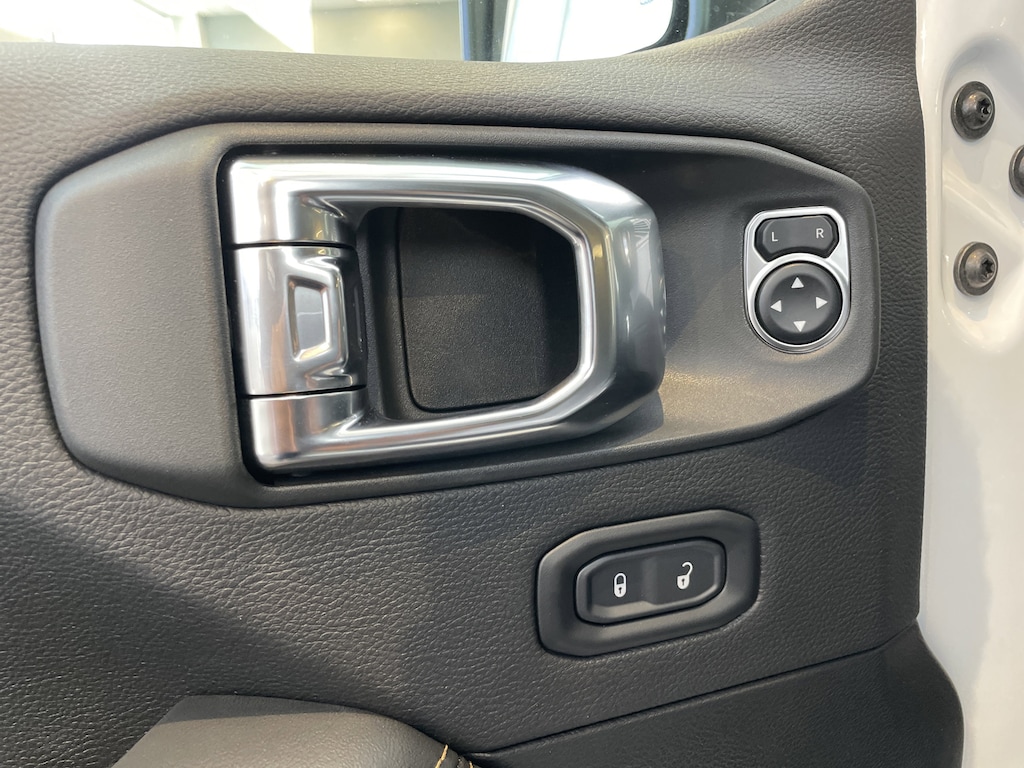 New 2025 Jeep Gladiator High Tide Pickup