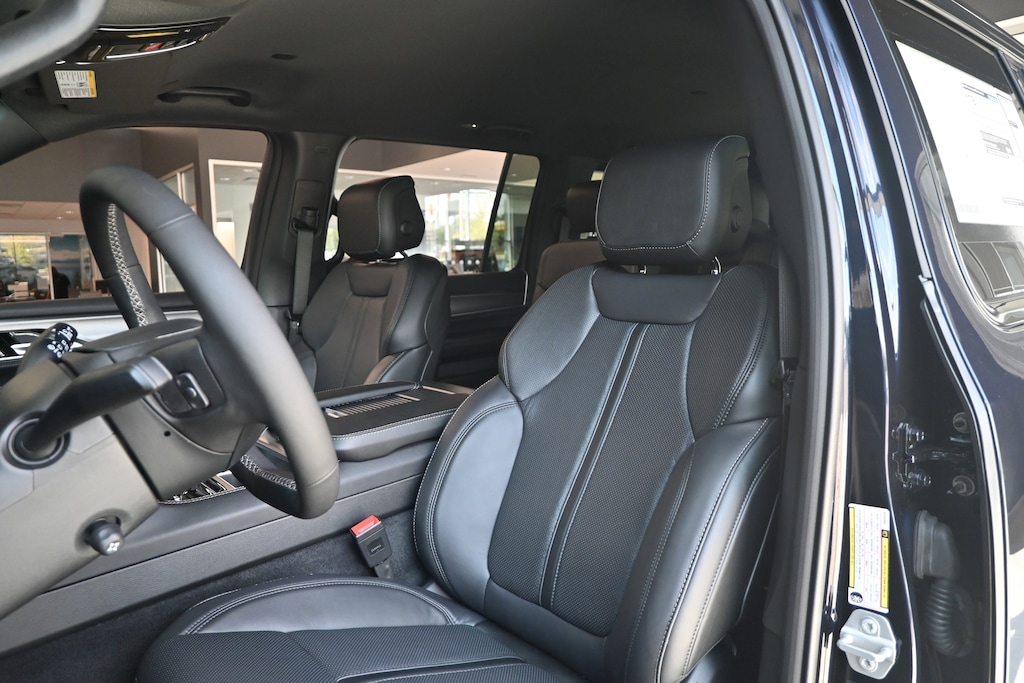 New 2025 Jeep Wagoneer Series II Carbide SUV