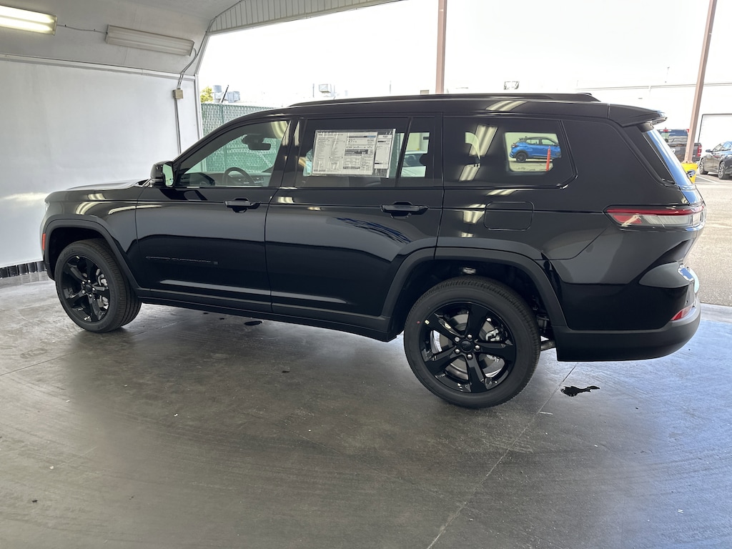 New 2025 Jeep Grand Cherokee L Altitude X SUV