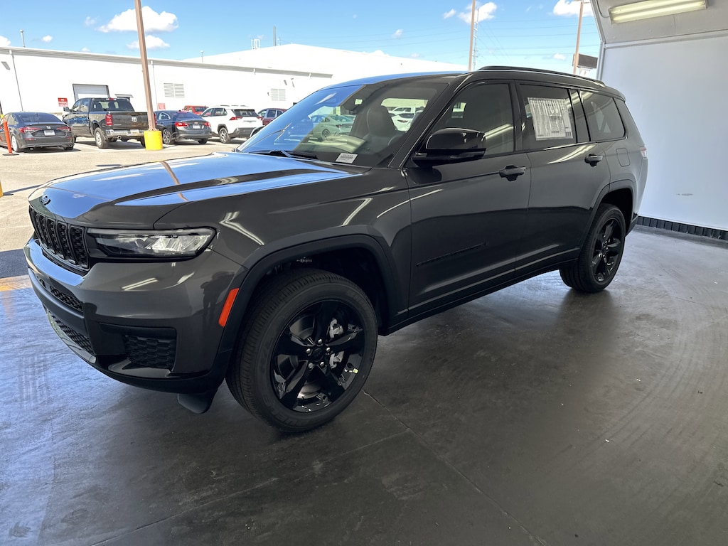 New 2025 Jeep Grand Cherokee L Altitude X SUV