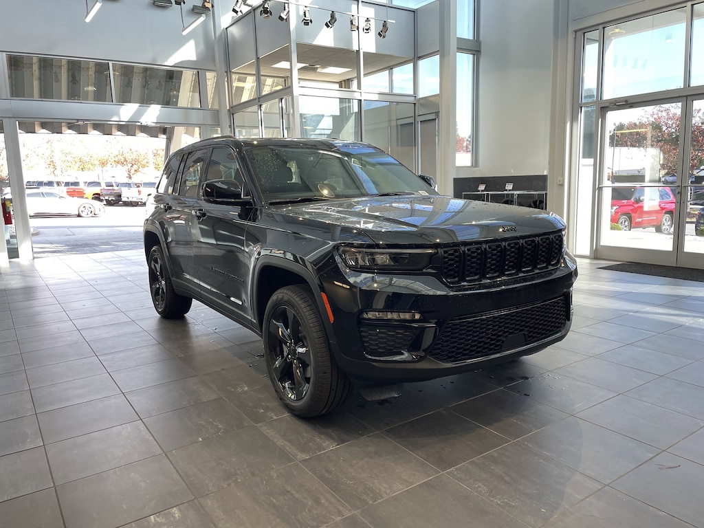 New 2025 Jeep Grand Cherokee Limited SUV