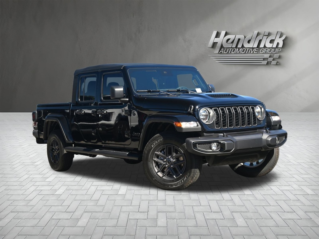 New 2025 Jeep Gladiator Sport S Pickup