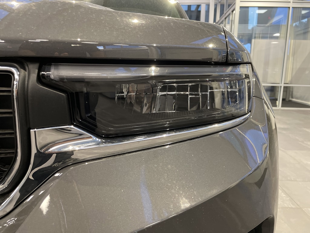 New 2025 Jeep Grand Cherokee Laredo X SUV