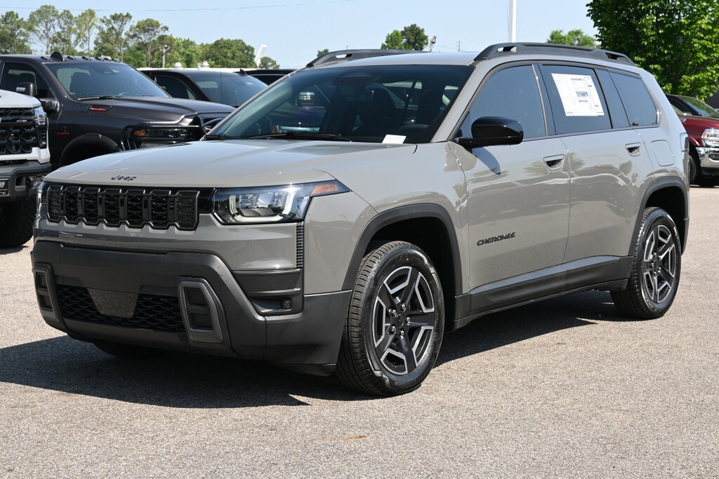 New 2026 Jeep Cherokee Laredo SUV