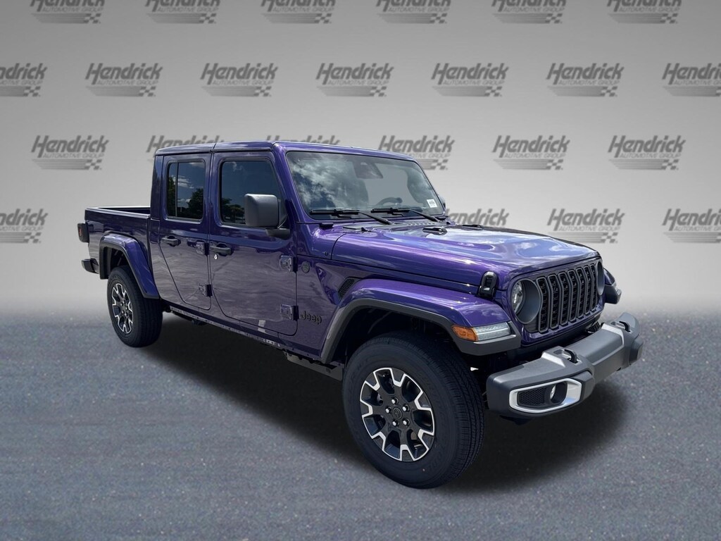 New 2026 Jeep Gladiator Sahara Pickup