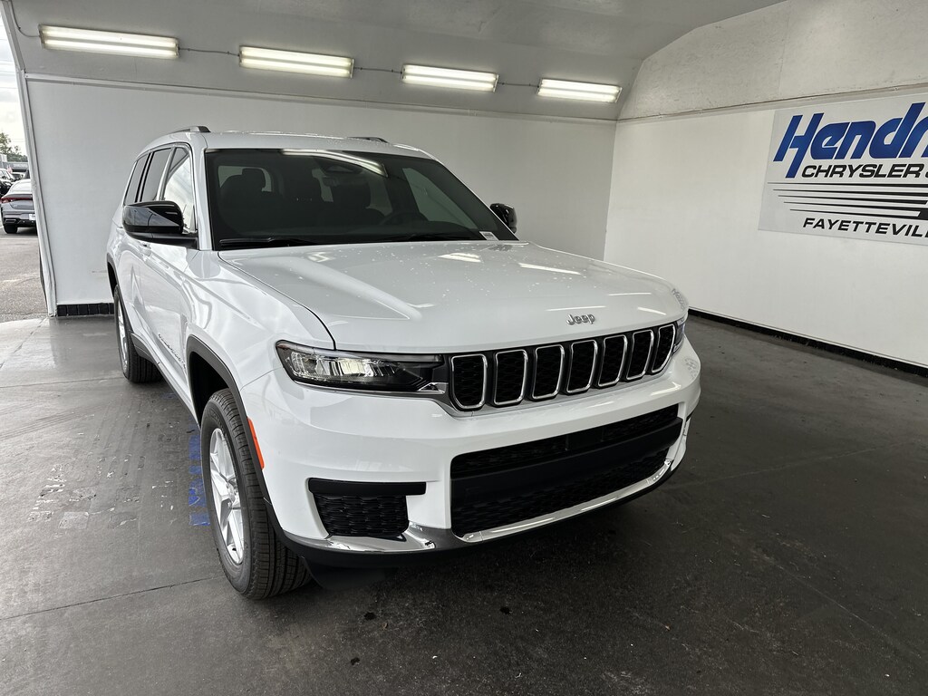New 2026 Jeep Grand Cherokee L Laredo SUV